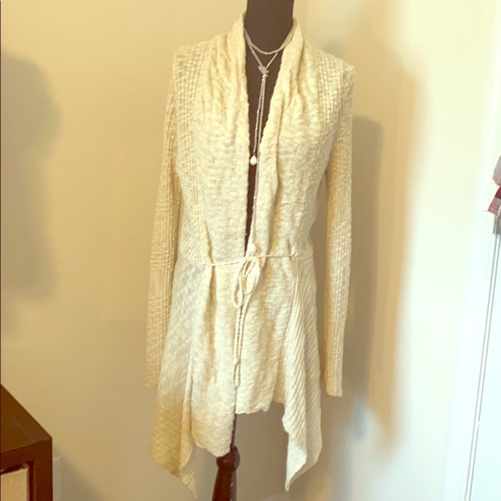 Romeo and Juliet Couture sweater w tie XL (034)